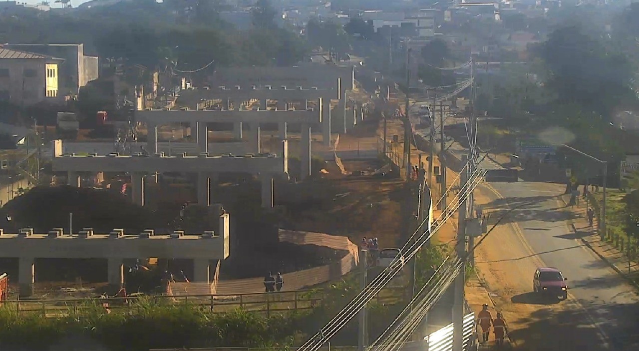 Linha férrea será bloqueada para içamento de vigas do novo viaduto na Vila Real, em Hortolândia