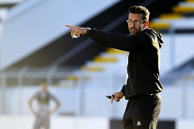 Vitória sofrida da Macaca é valorizada pelo técnico Alberto Valentim