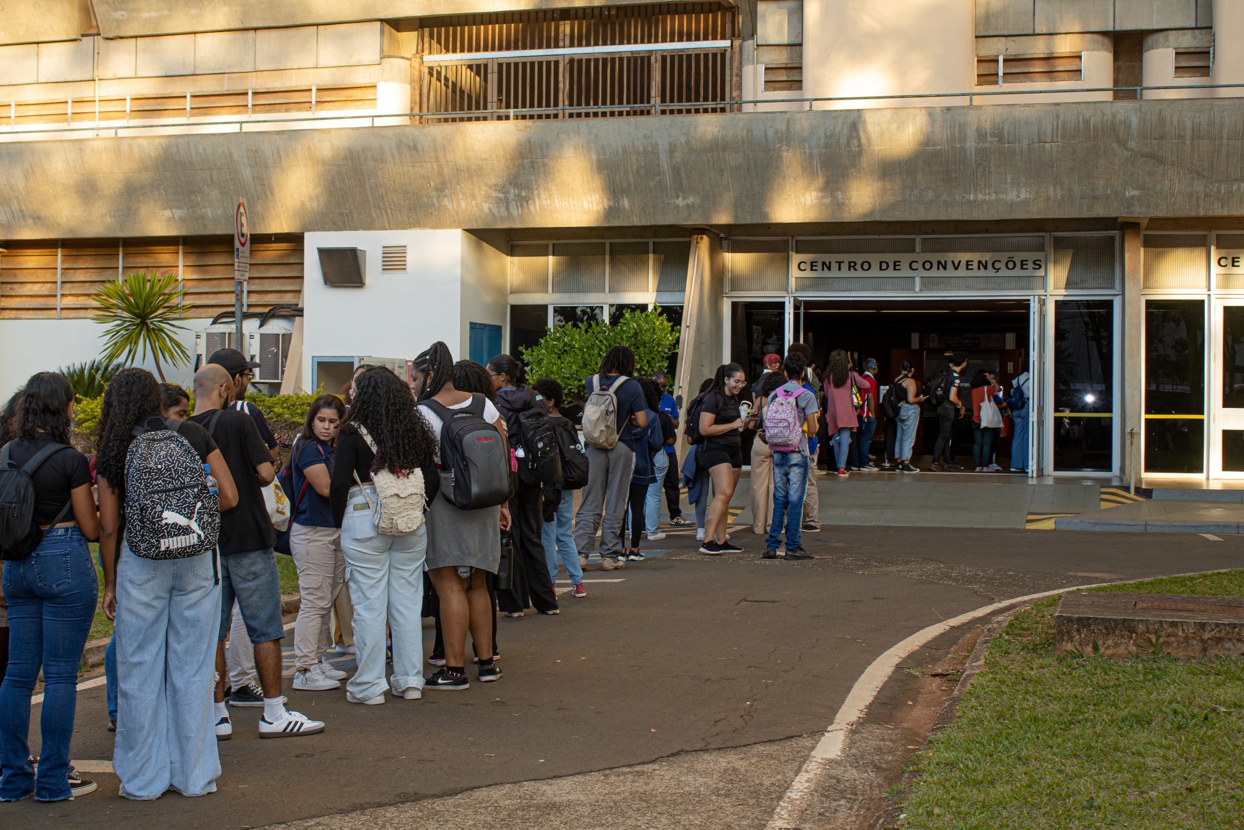 Unicamp recebe feira de carreiras voltada a jovens negros com participação de 24 empresas 