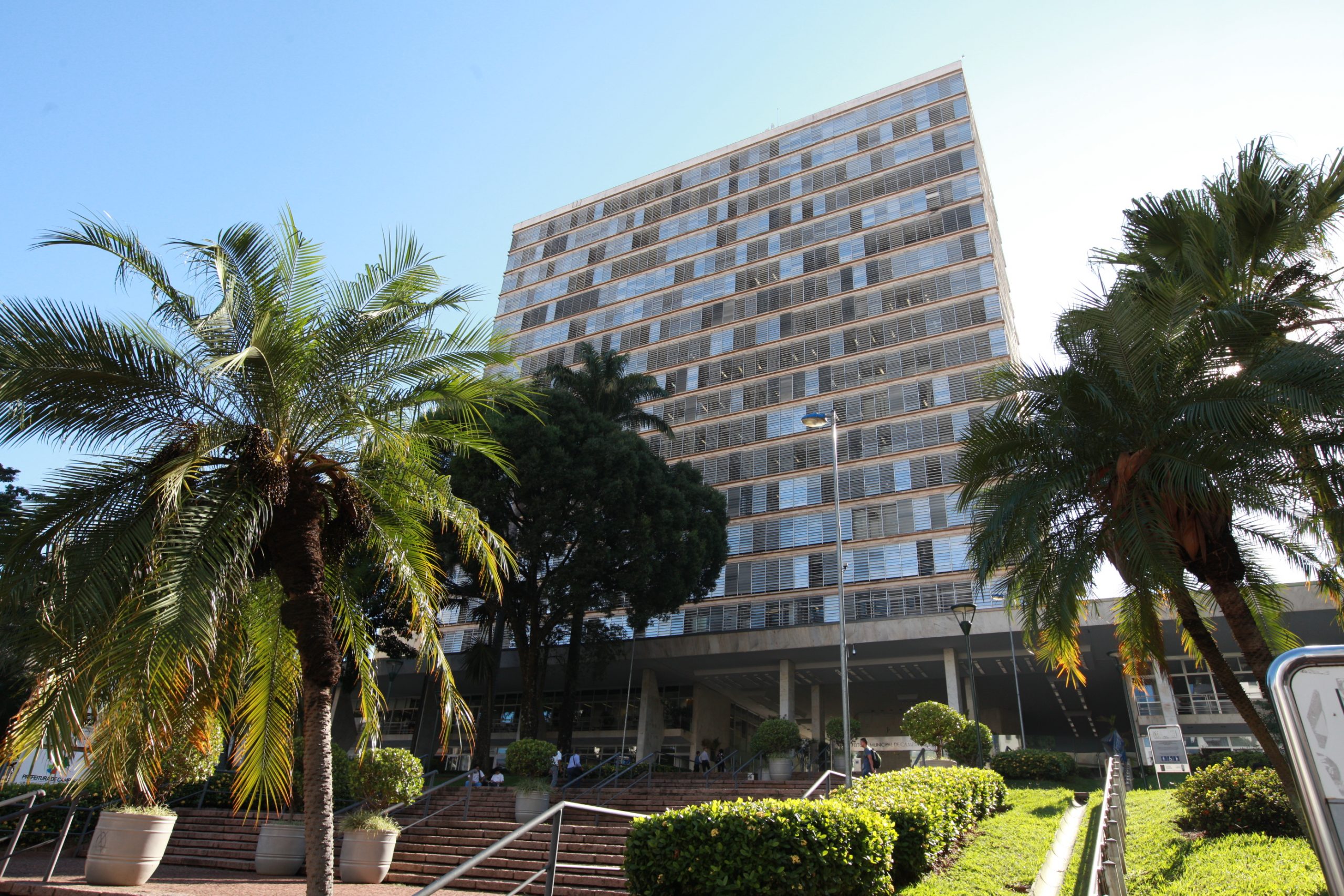 STF dá prazo até 2027 para Campinas substituir cargos comissionados