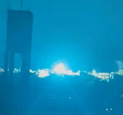 Explosão deixa parte de bairro sem energia na noite desta quinta-feira em Campinas 