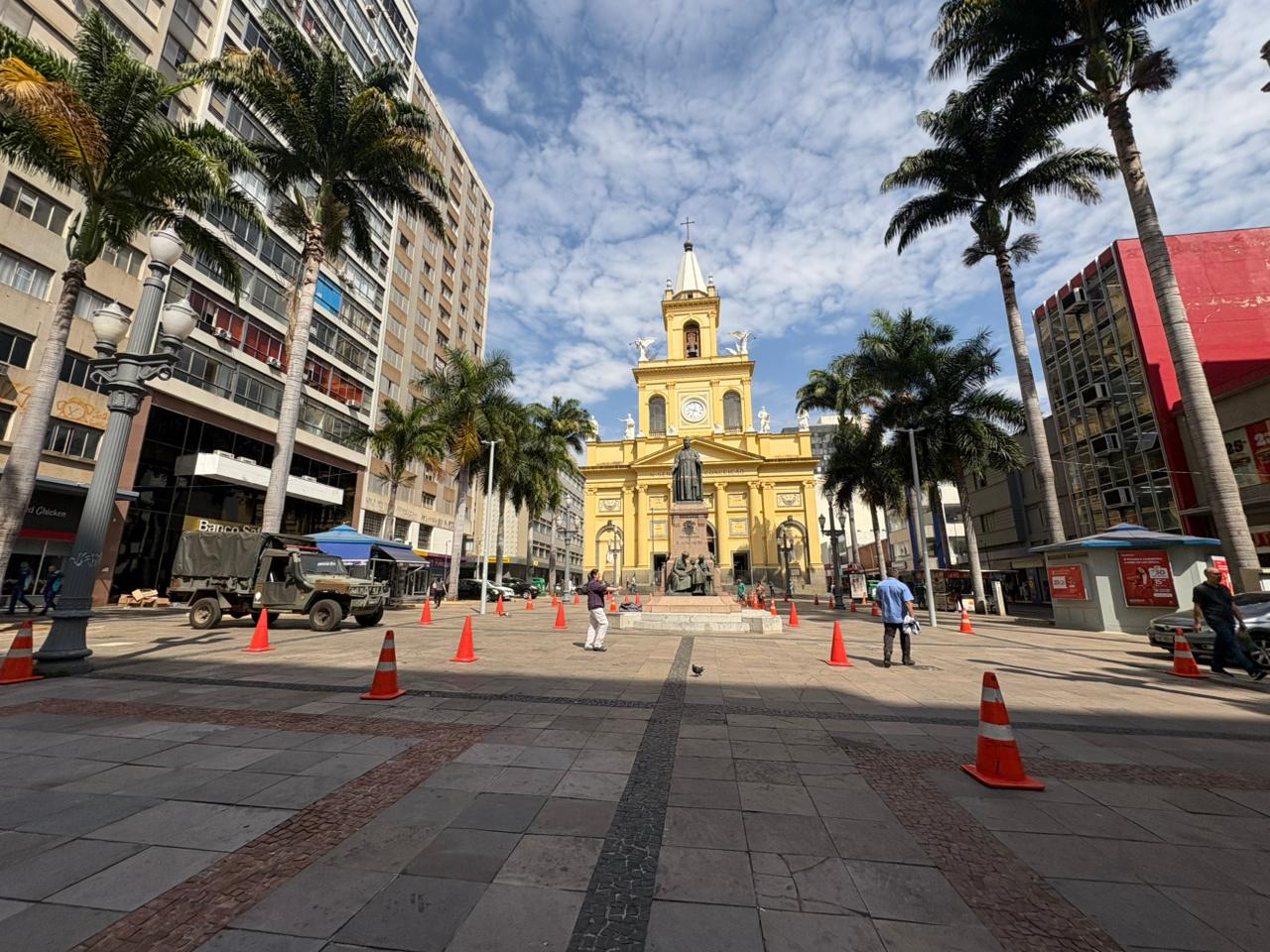 Centro de Campinas tem bloqueio de trânsito neste Dia do Soldado