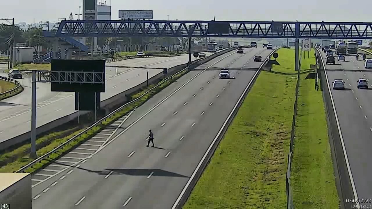 Estudo mostra que travessia pela passarela na Anhanguera é quase duas vezes mais rápida que pela pista