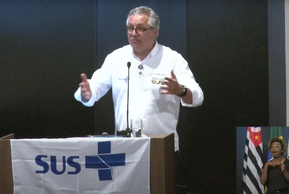 Alexandre Padilha considera restrições a visto para os EUA como “boicote”; ele irá à ONU para conferência