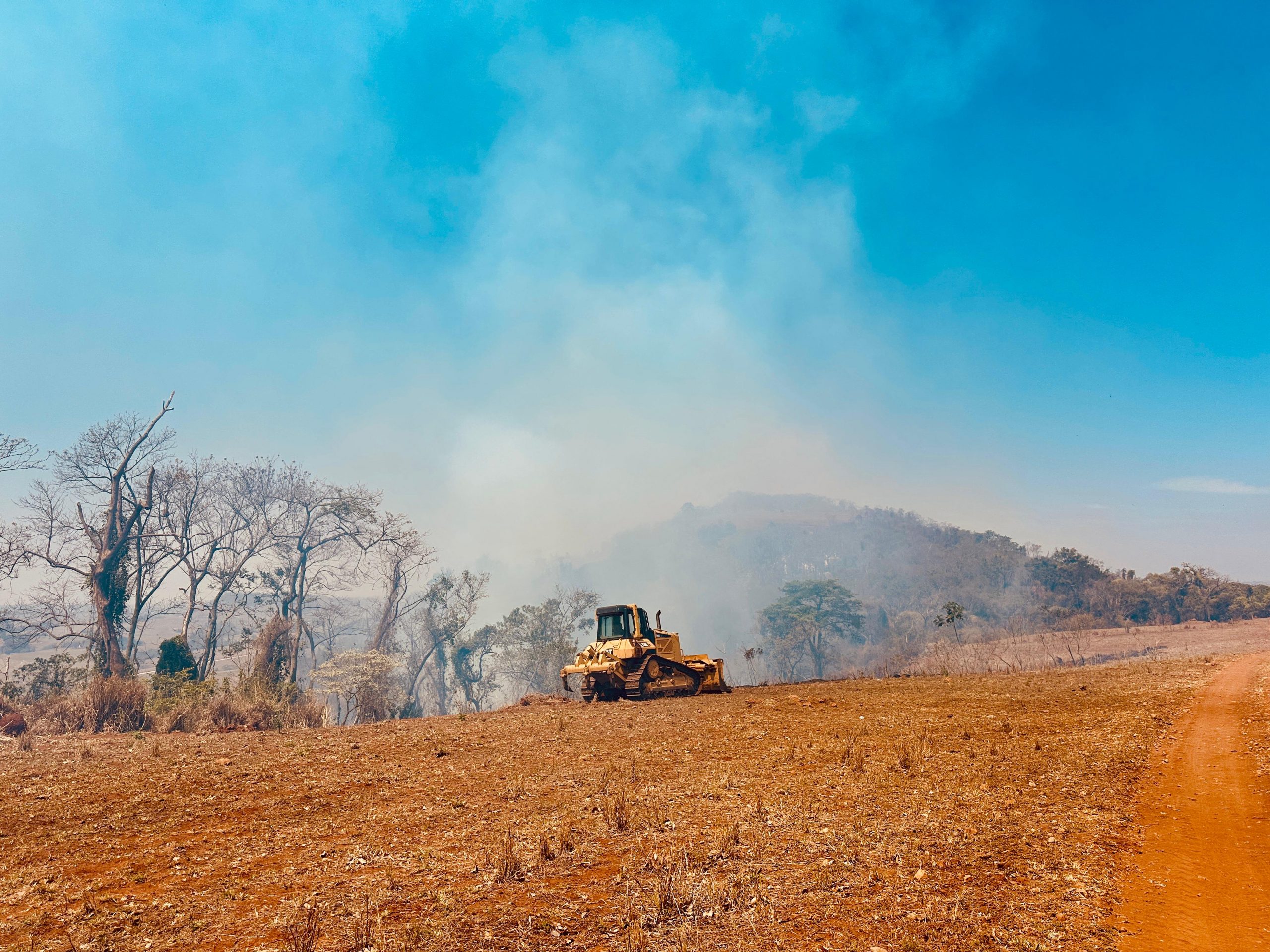 Incêndio na Serra do Monte Branco, em Piracicaba, é controlado após 11 dias