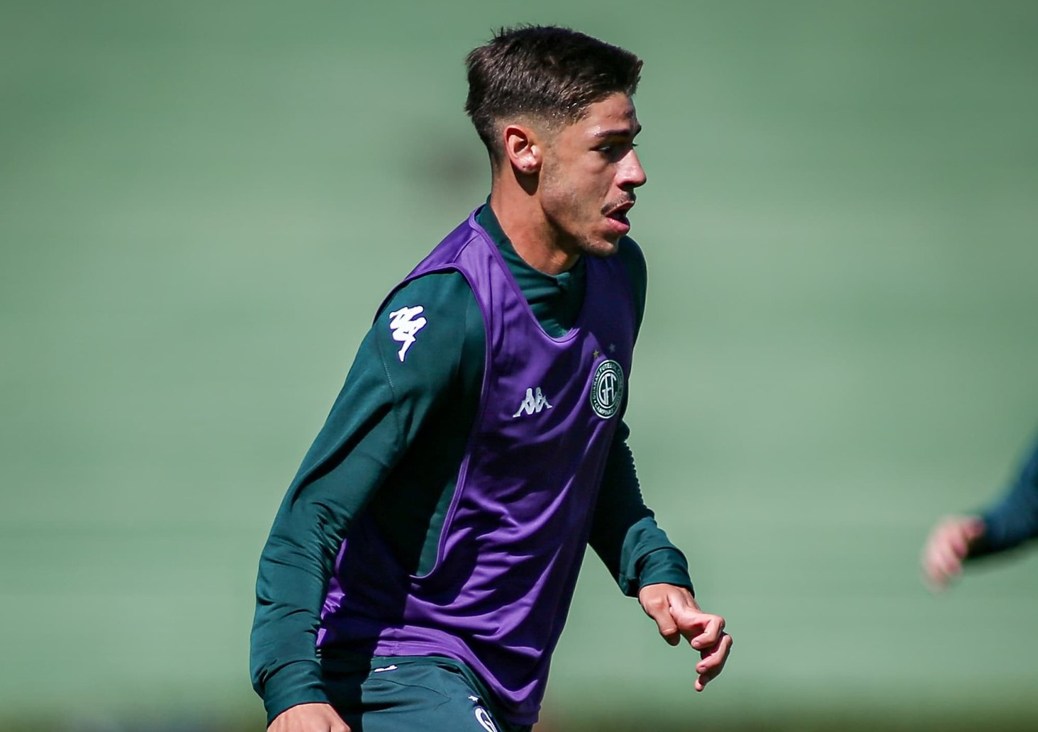 Provável titular na direita, Lucas Justen projeta duelo contra o Brusque no Brinco de Ouro