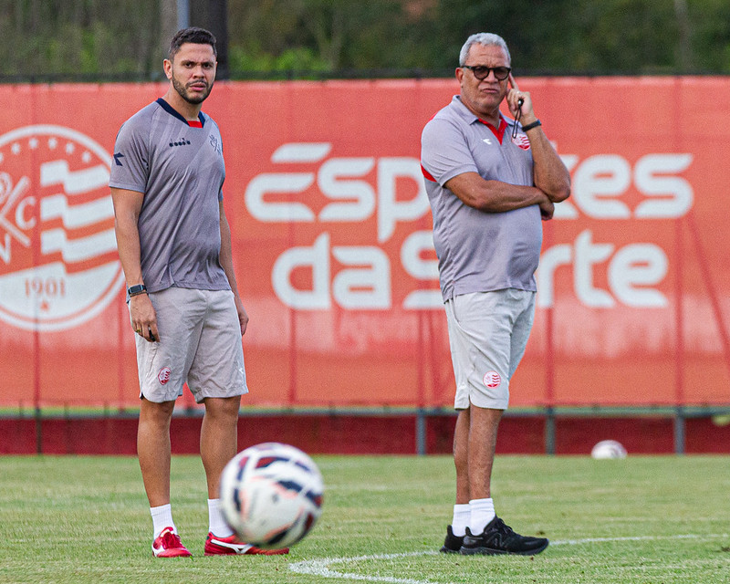 Recuperado, meio-campo Lucas Cardoso pode ser a solução do Náutico contra a Ponte Preta