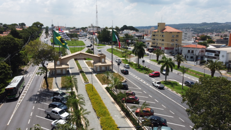 Zona Verde começa com orientação aos motoristas em Vinhedo; multas só a partir do dia 27