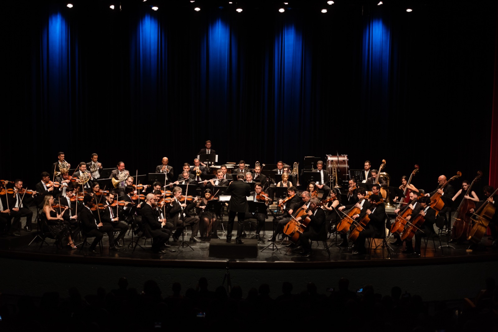 Orquestra de Indaiatuba apresenta concerto com maestro alemão e solista brasileiro