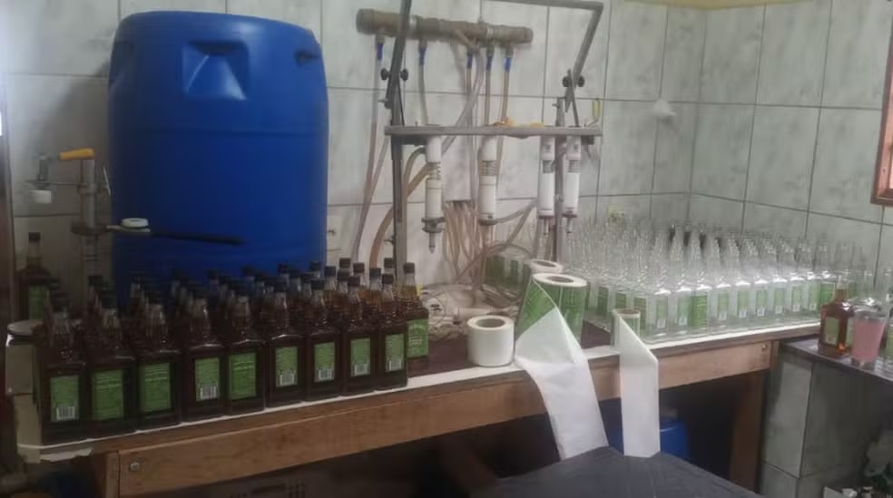 Polícia descobre fábrica clandestina de bebidas em Hortolândia