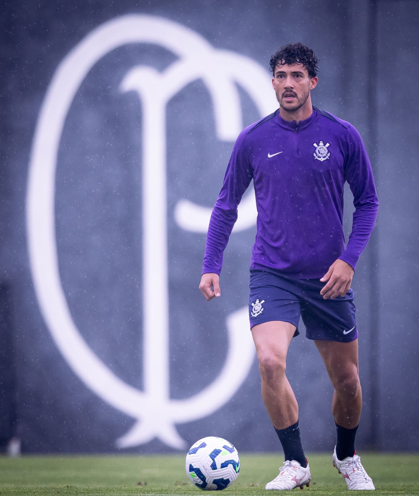 Corinthians enfrenta o Atlético-MG sem zagueiro Gustavo Henrique