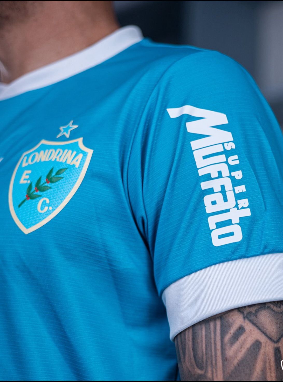 Empolgado com vaga na final, Londrina lança camisa em homenagem aos anos 70