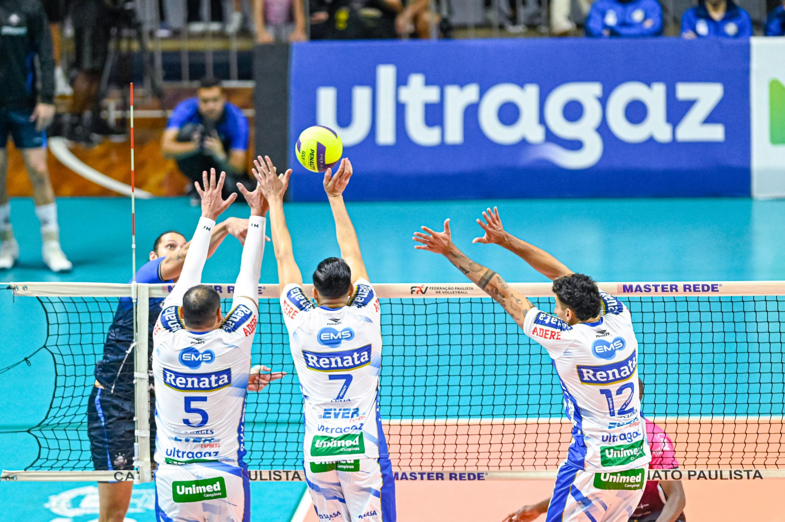 Vôlei Renata vence Suzano e sai na frente na decisão do Campeonato Paulista