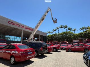 Secretário de Segurança, Derrite diz que analisa emancipação do Corpo de Bombeiros no estado