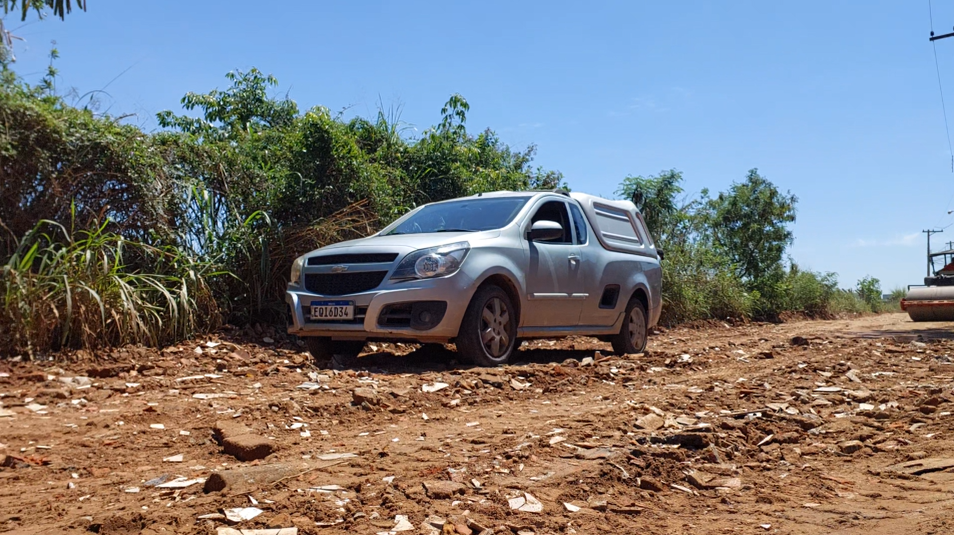 Trabalhadores pedem asfaltamento da Estrada da Amizade; Prefeituras respondem