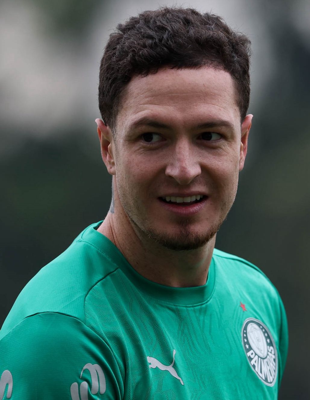 Volante Aníbal Moreno é desfalque do Palmeiras em clássico contra o Santos