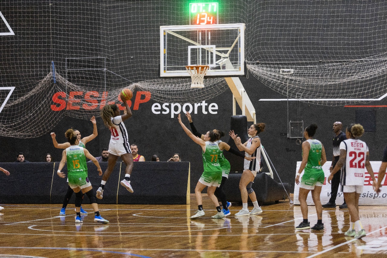 Unimed Campinas Basquete perde para Araraquara e fica fora da final do Campeonato Paulista