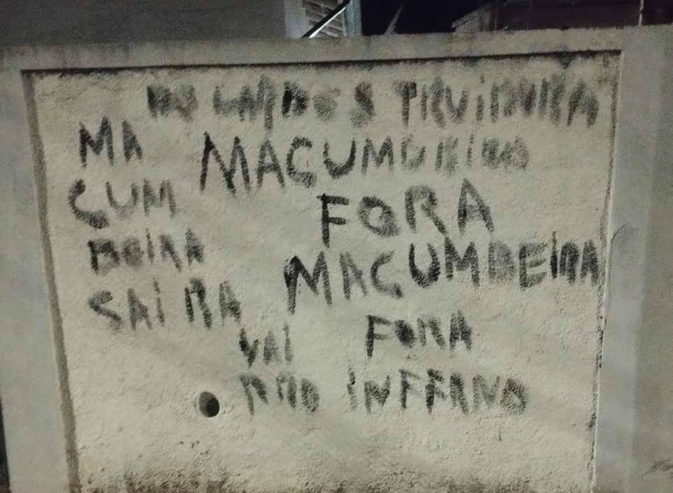 Vizinhos esfaqueiam mulher por intolerância religiosa em Mogi Mirim