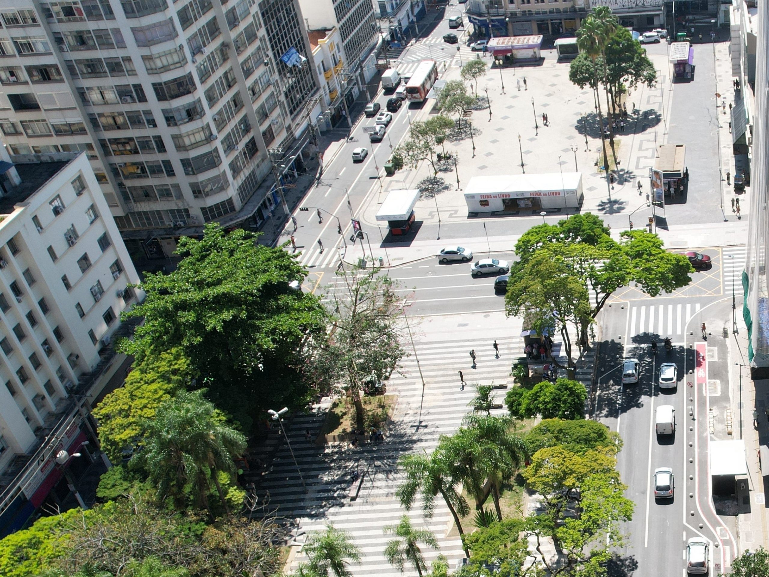 Emdec bloqueia trecho da Campos Sales para montagem de palco da Parada de Natal