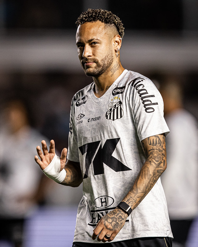 Ainda lesionado, Neymar garante presença no time do Santos em Caxias do Sul