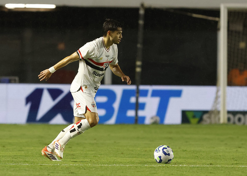 São Paulo pode ter novidades no clássico contra o Santos