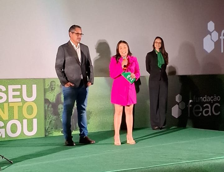 Thalita Souza é campeã do Prêmio Feac de Jornalismo 2025