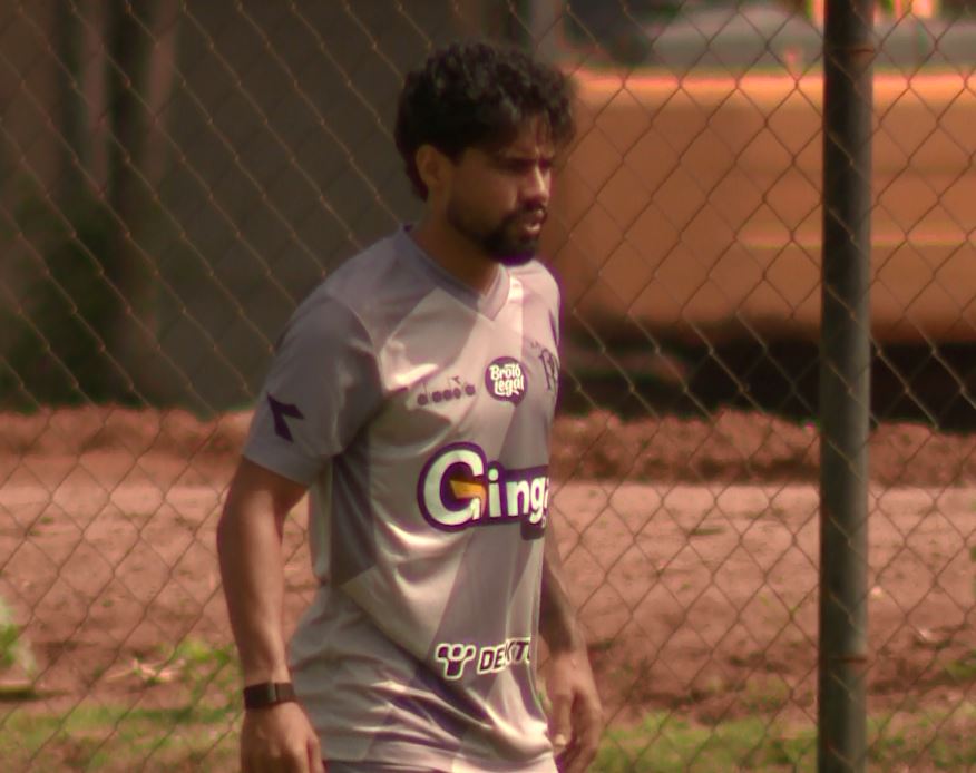 Na véspera do dérbi 213, Ponte Preta registra três jogadores no BID