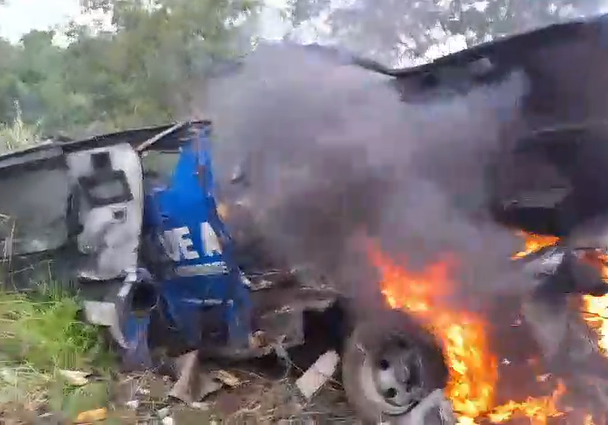 Polícia investiga se quadrilha escolheu área sem sinal para explodir carro-forte