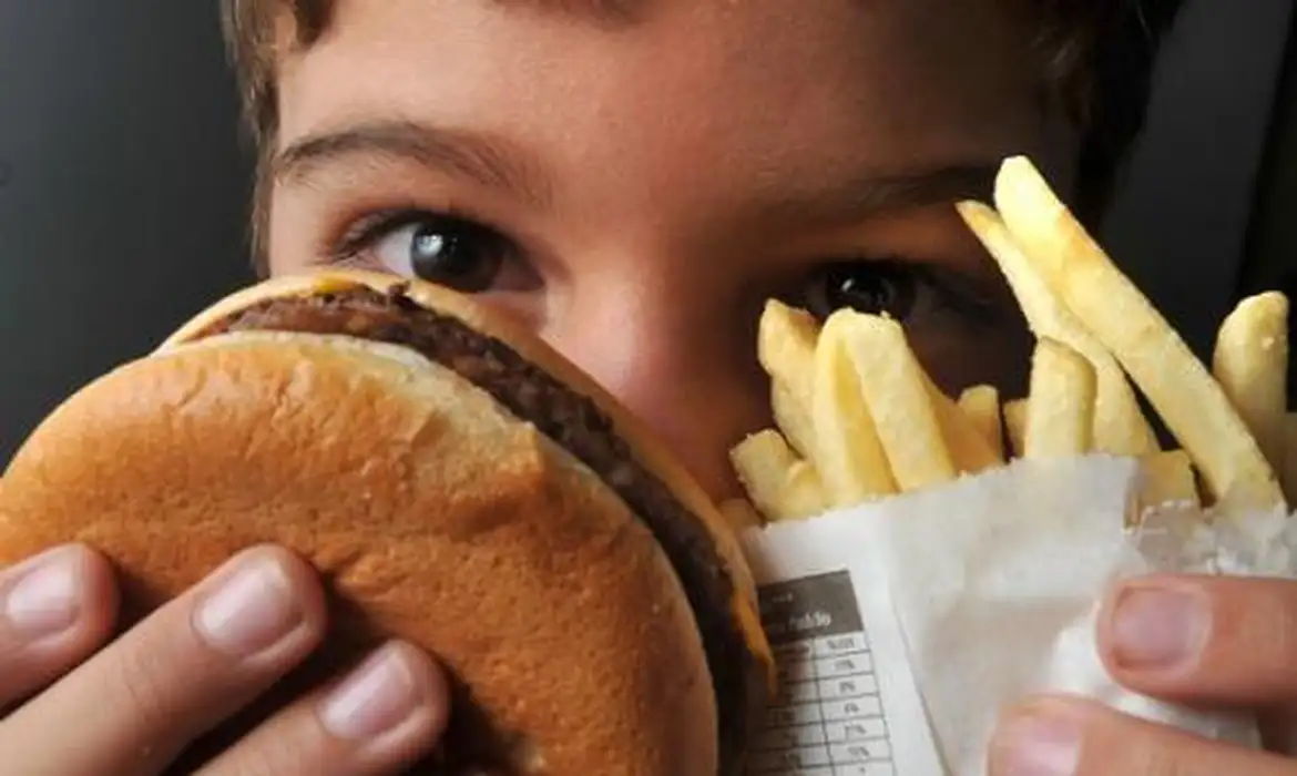 Meninas entre 10 e 19 anos concentram atendimentos por anorexia e bulimia em Campinas