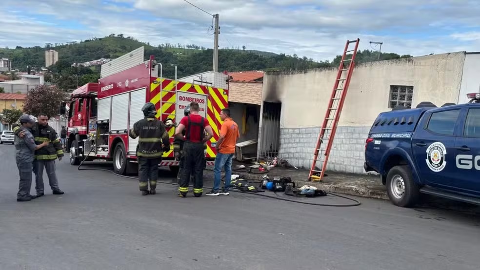 Homem morre após incêndio atingir casa em Socorro