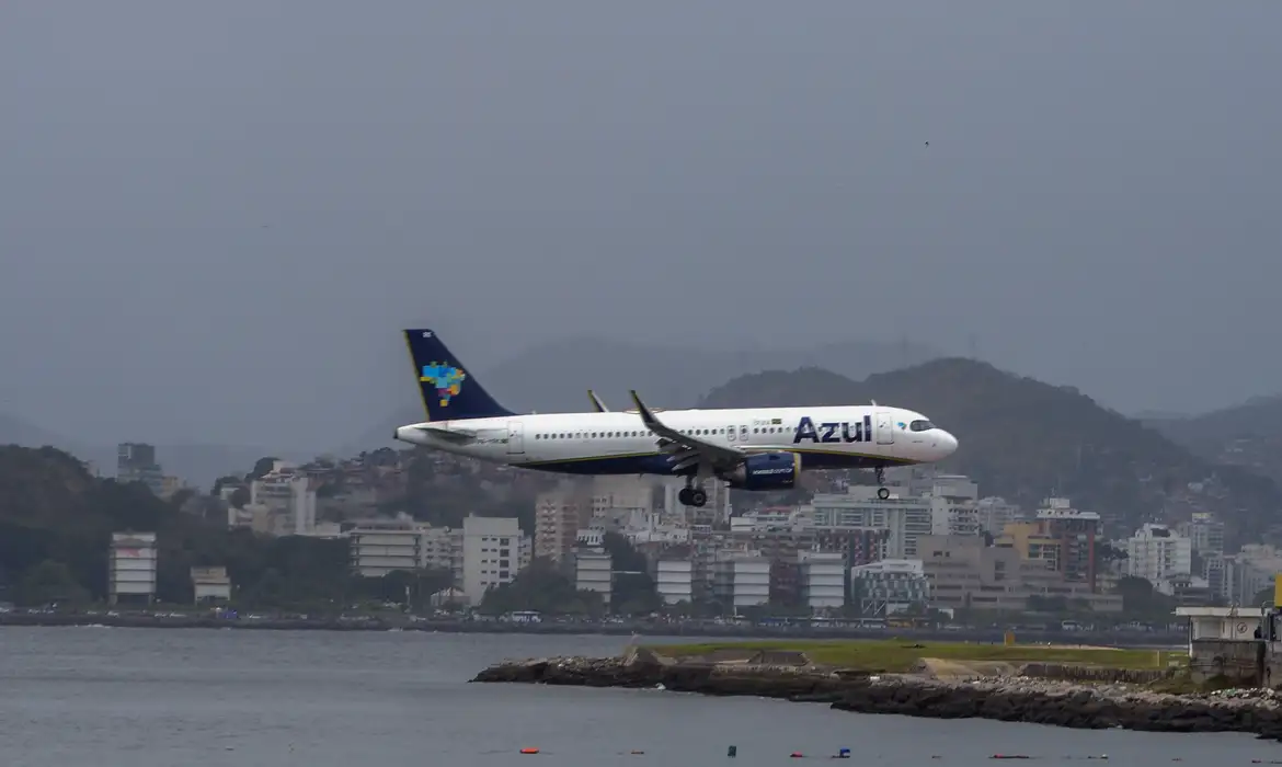 Azul anuncia empréstimo em busca de saída da recuperação judicial nos EUA