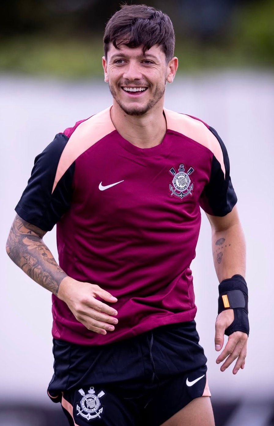 Pensando no Campeonato Paulista, Corinthians volta aos trabalhos para temporada 2026