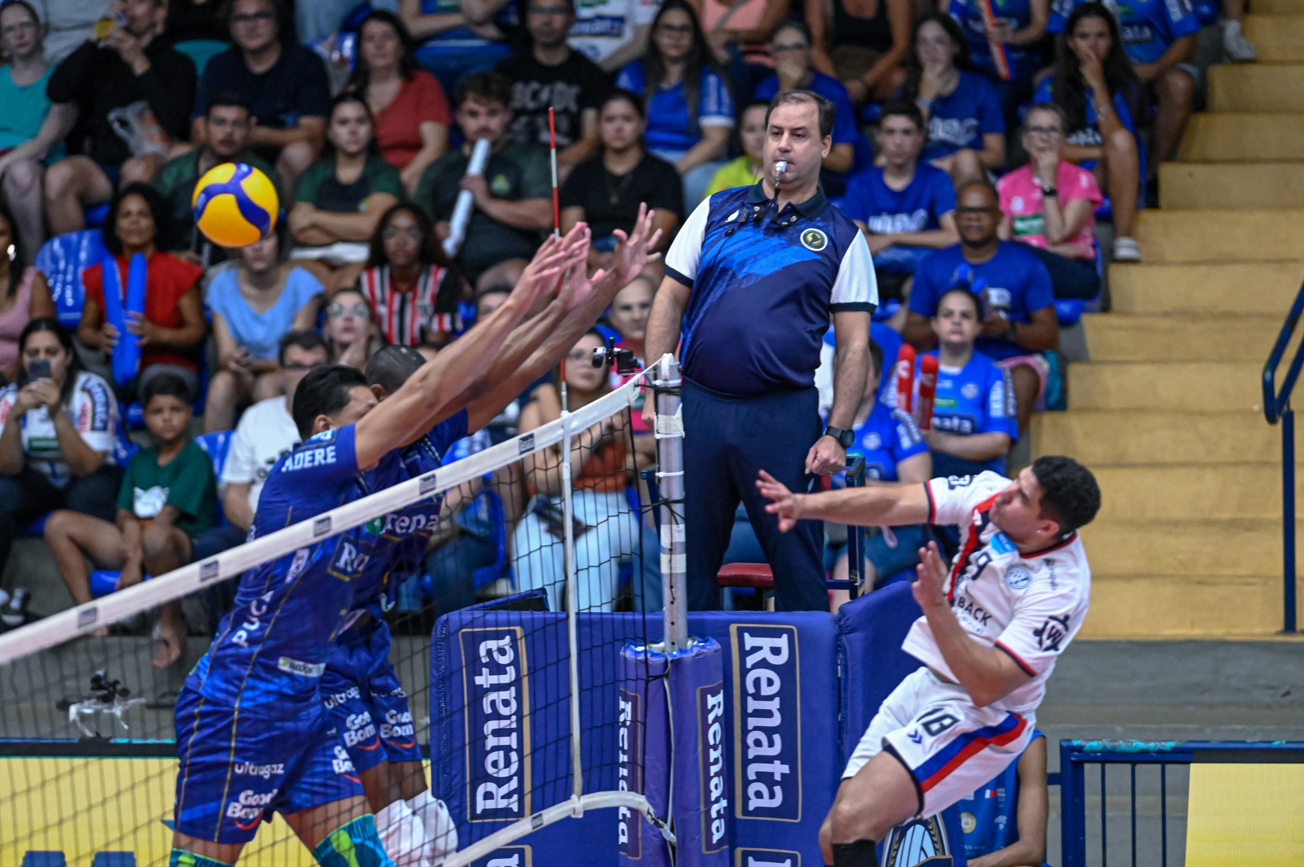 Vôlei Renata vence San Lorenzo-ARG e garante vaga na semifinal do Sul-Americano de Clubes
