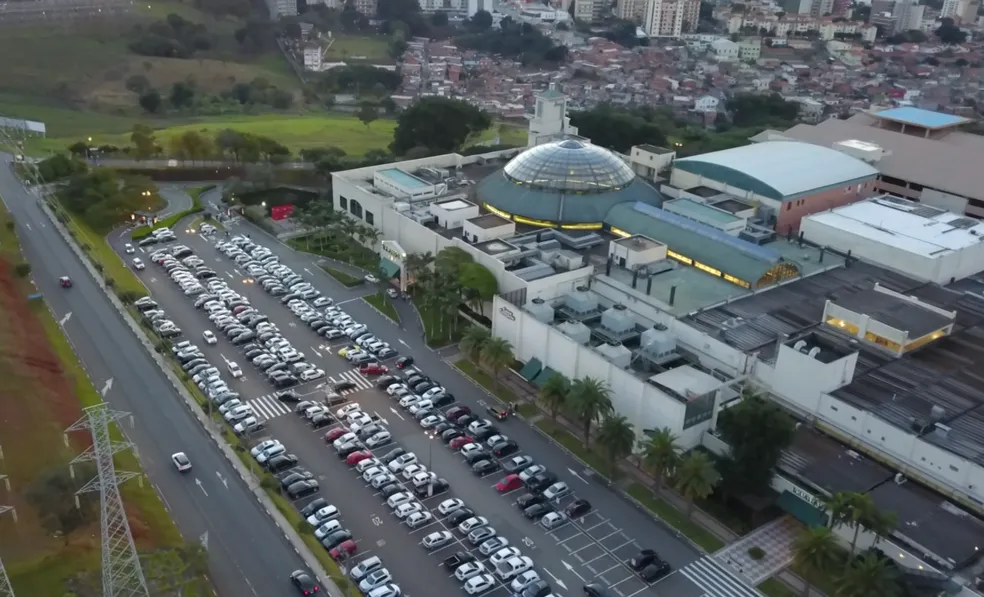 Shopping é multado por extrair árvores sem autorização ambiental em Campinas