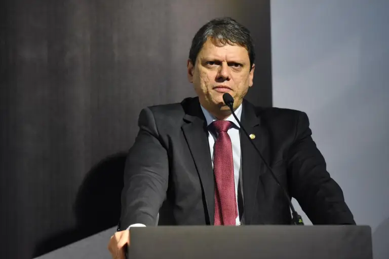 Tarcísio de Freitas