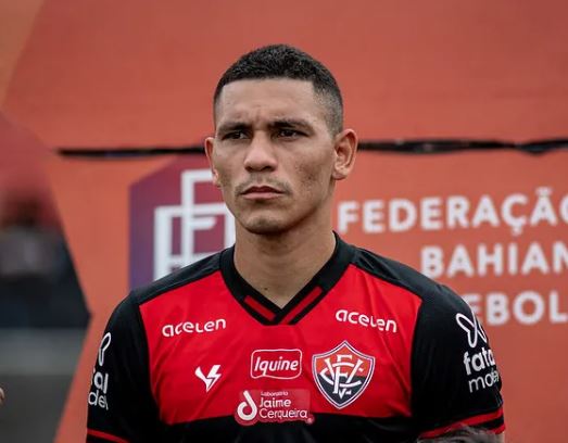 Ponte Preta contrata volante que estava atuando no futebol japonês