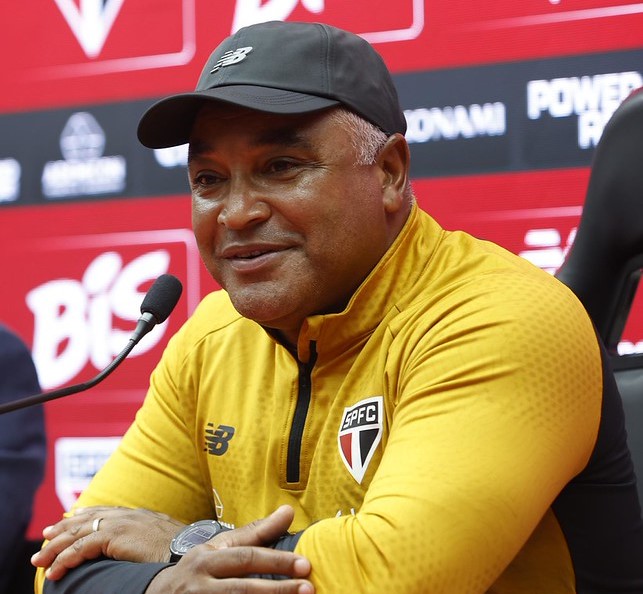Em estreia de Roger Machado, São Paulo recebe Chapecoense no Canindé