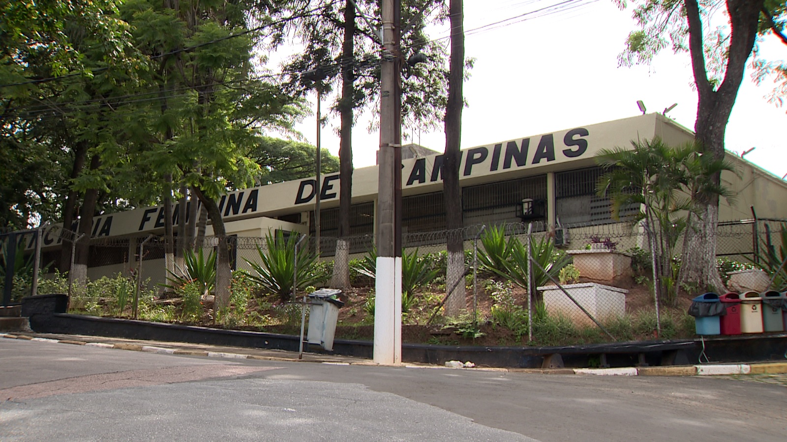 Penitenciária feminina de Campinas.