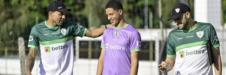 América-MG enfrenta a Ponte Preta e defende um longo tabu diante dos campineiros