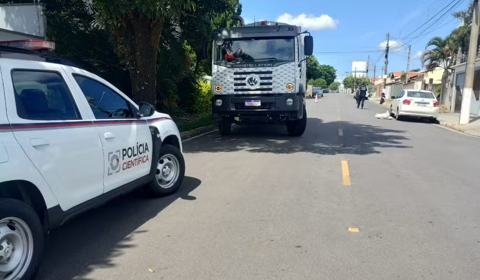 Coletor de lixo é atropelado por motociclista em Holambra