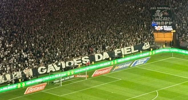 Corinthians busca virada nesta noite contra o Inter pela Copa do Brasil