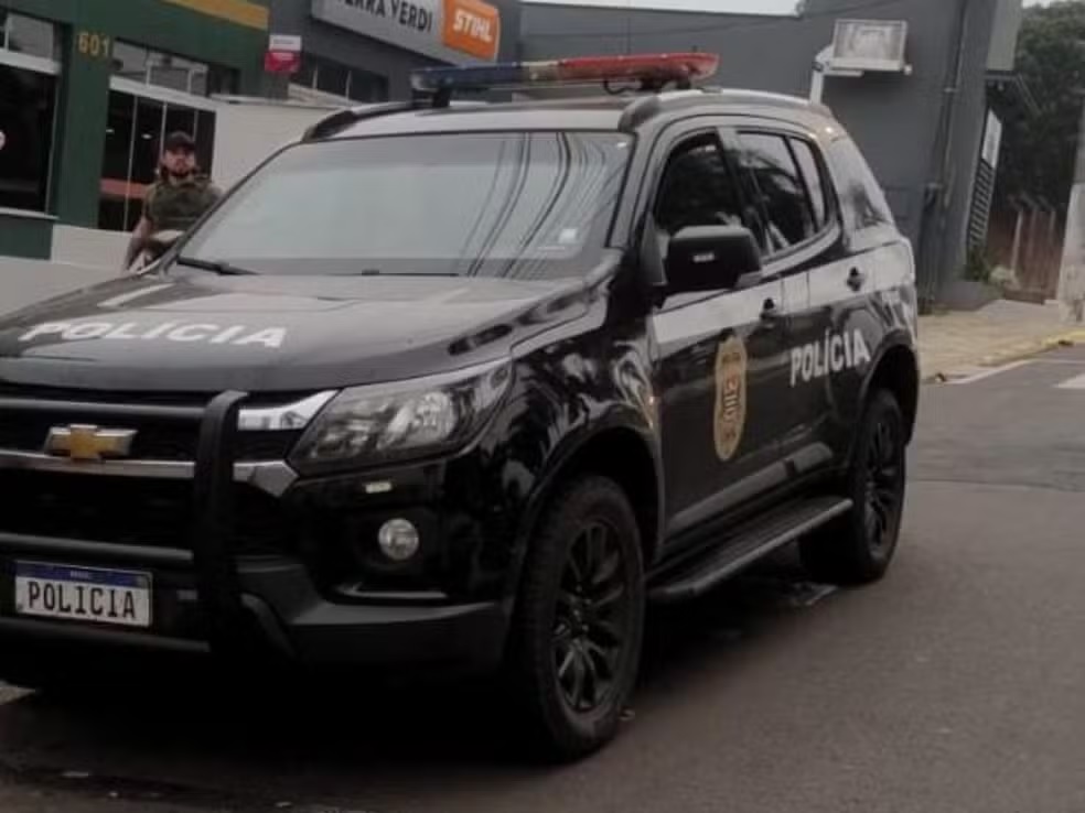 Operação mira fraudes financeiras no setor automotivo e cumpre mandados na região