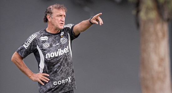 Técnico Cuca aguarda por Neymar e Willian Arão no Santos