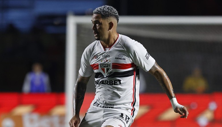 Após vitória na Copa do Brasil, atacante Luciano defende Roger Machado no São Paulo