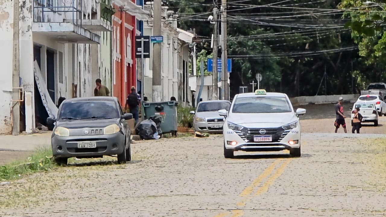 Moradores denunciam consumo de drogas no entorno da Rua Francisco Teodoro