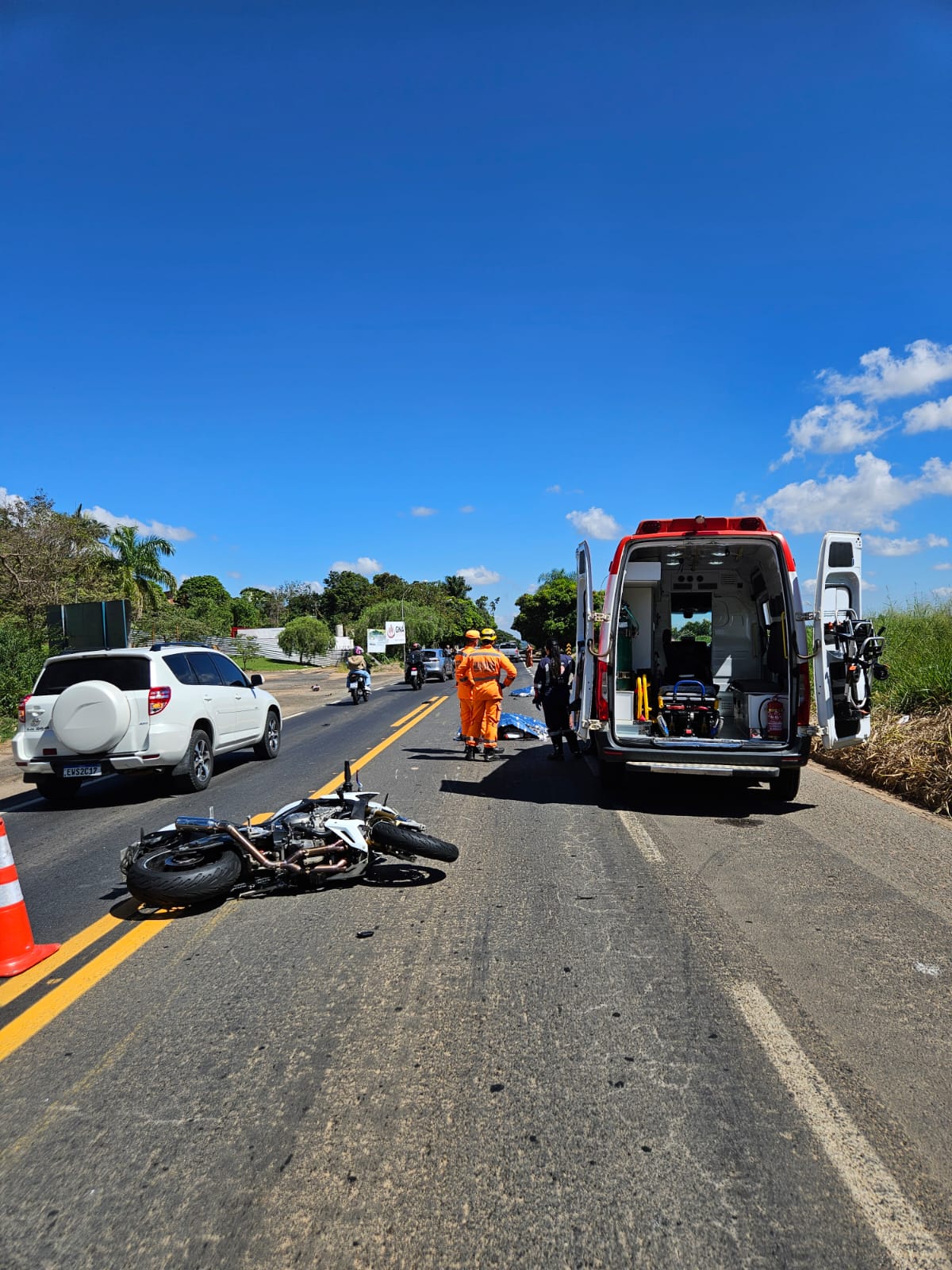 Casal de Mogi Guaçu morre em acidente de moto na MG-455, em Andradas