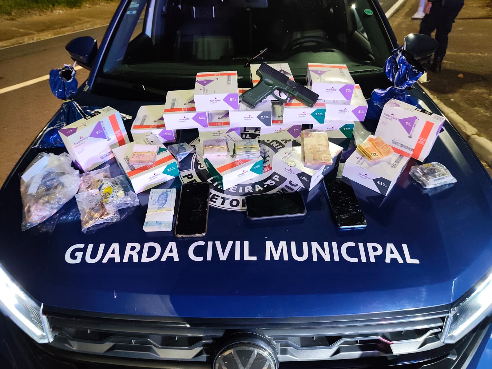 Quadrilha invade farmácia em Limeira e rouba R$ 34 mil em medicamentos