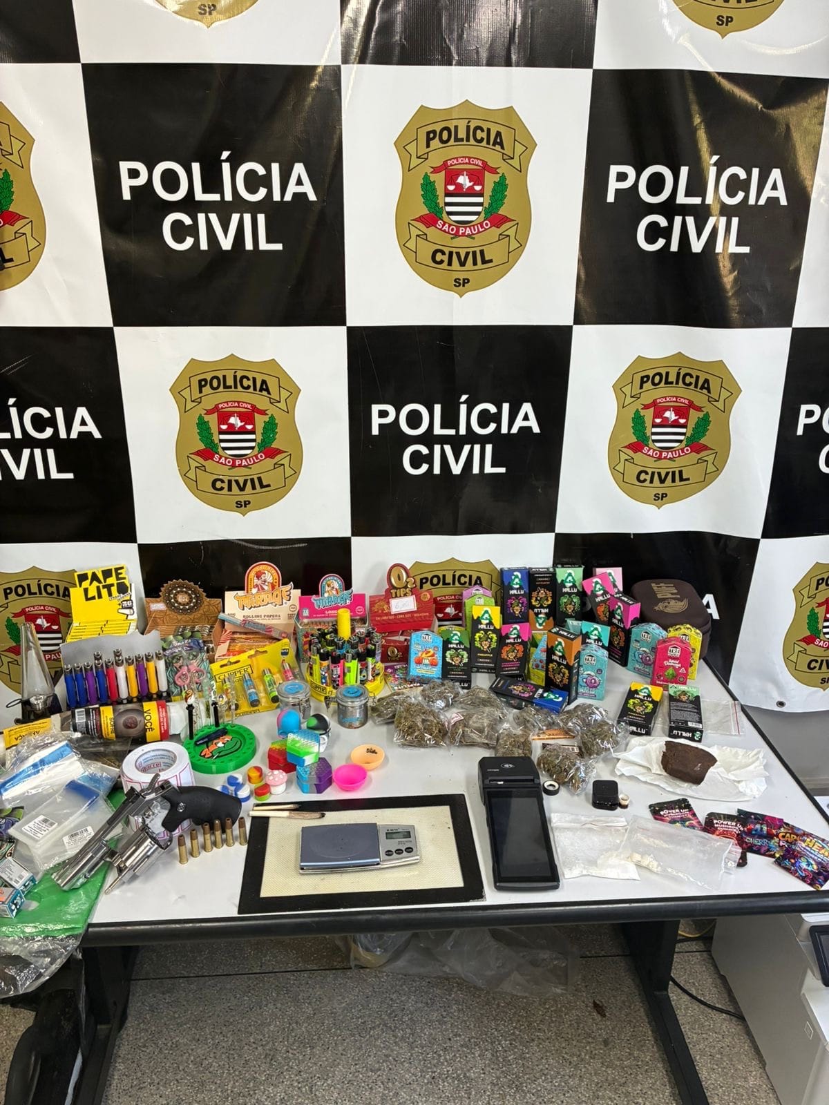 Polícia Civil descobre ponto de tráfico em imóvel alugado e prende homem em Sorocaba