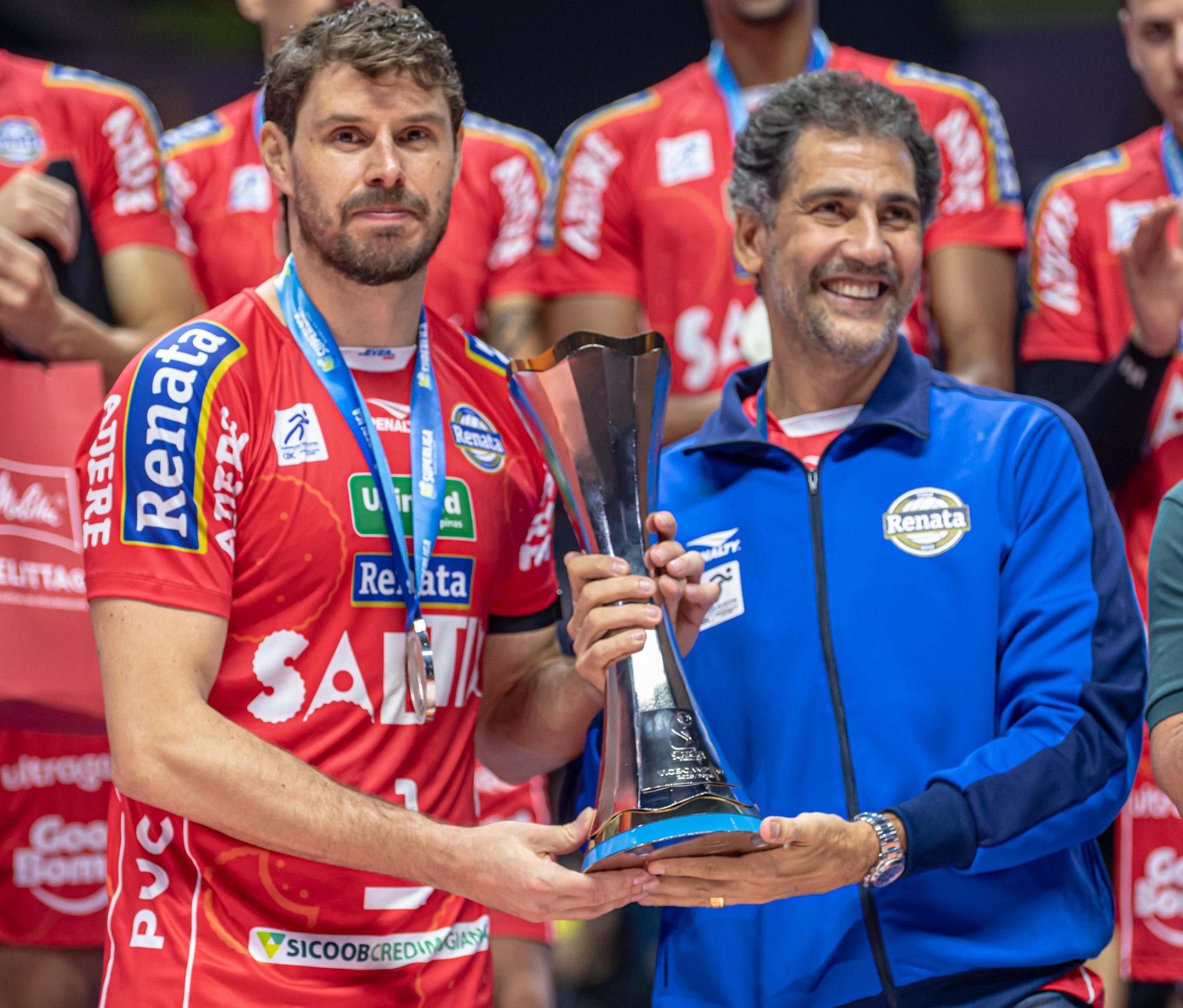 Após vice, três jogadores do Vôlei Renata são escolhidos para seleção da Superliga
