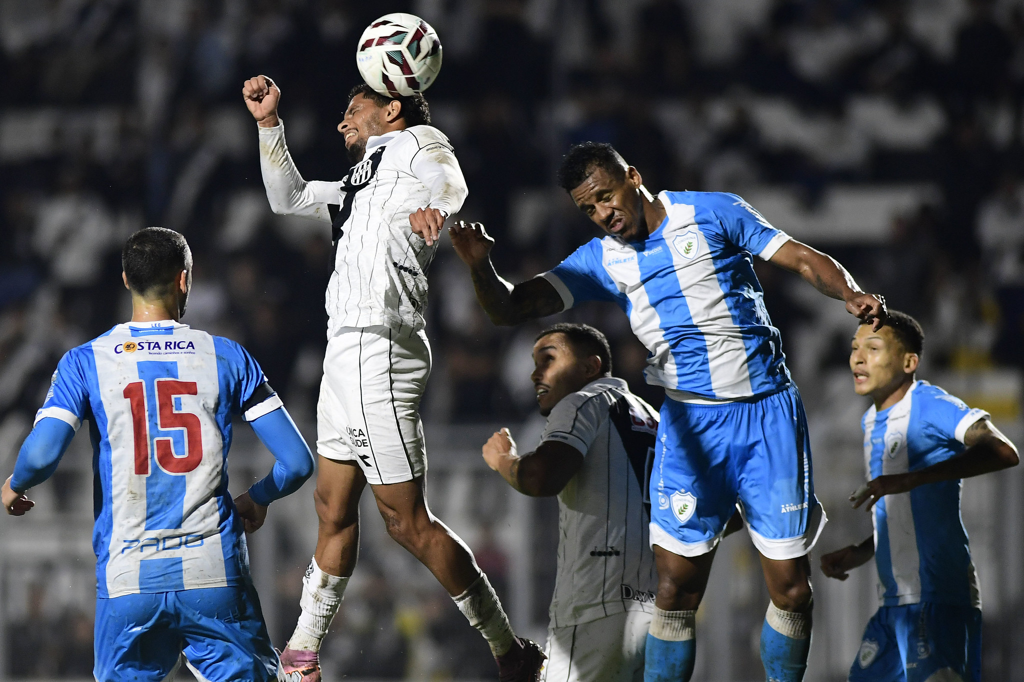 Ponte Preta é goleada pelo Londrina no Moisés Lucarelli